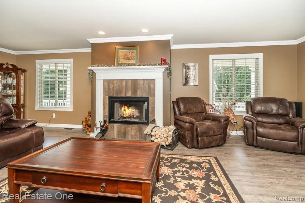 2691 Fox Cove Addison Township, MI 48370