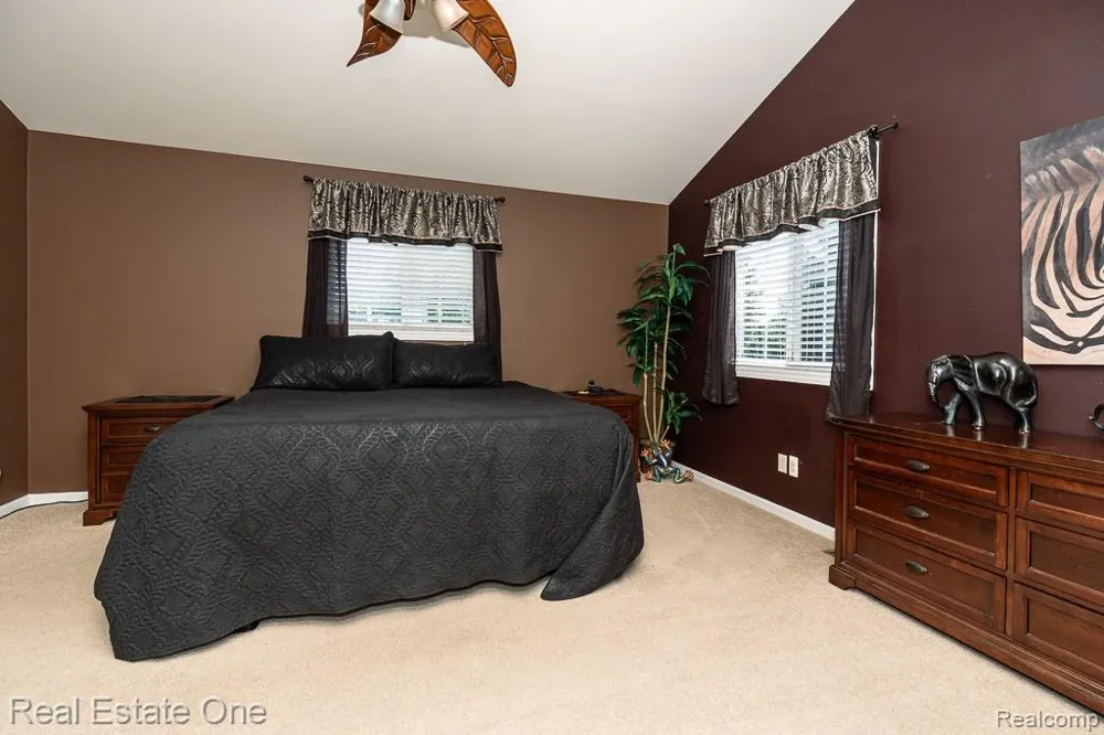 2691 Fox Cove Addison Township, MI 48370