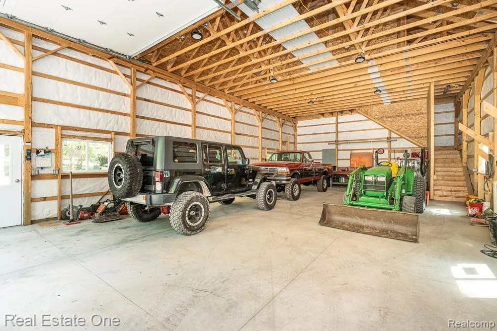 2691 Fox Cove Addison Township, MI 48370