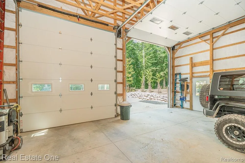 2691 Fox Cove Addison Township, MI 48370