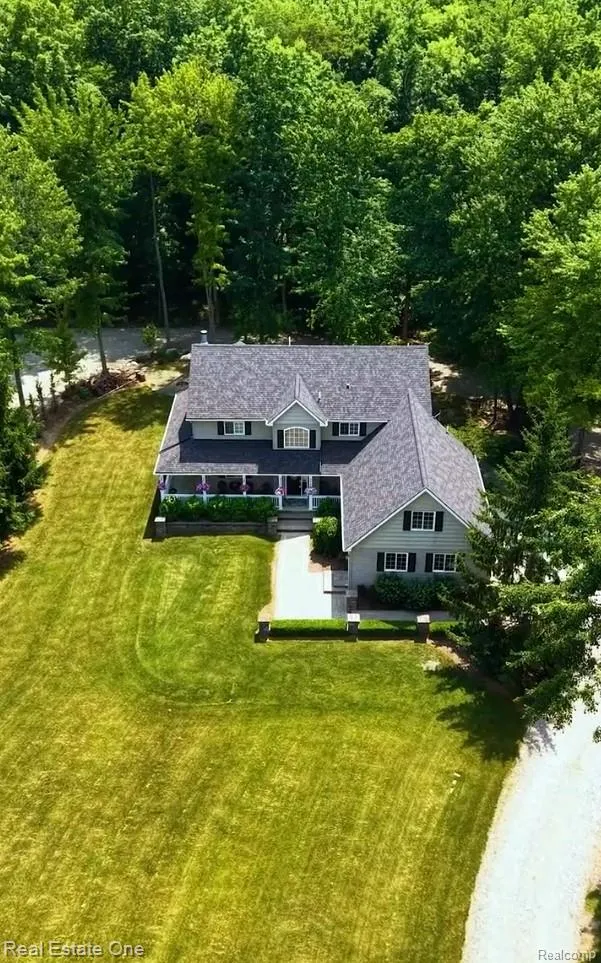 2691 Fox Cove Addison Township, MI 48370