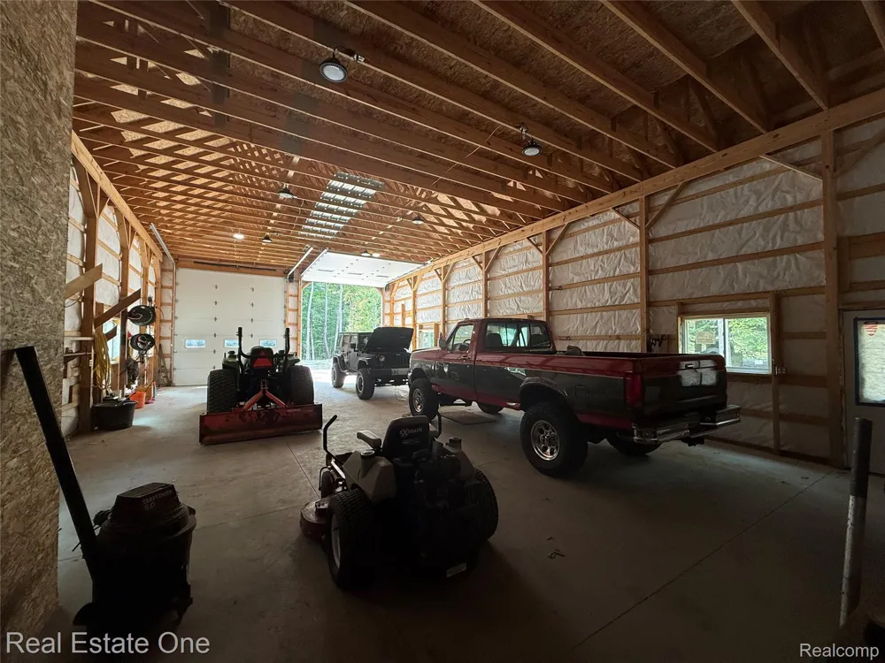 2691 Fox Cove Addison Township, MI 48370