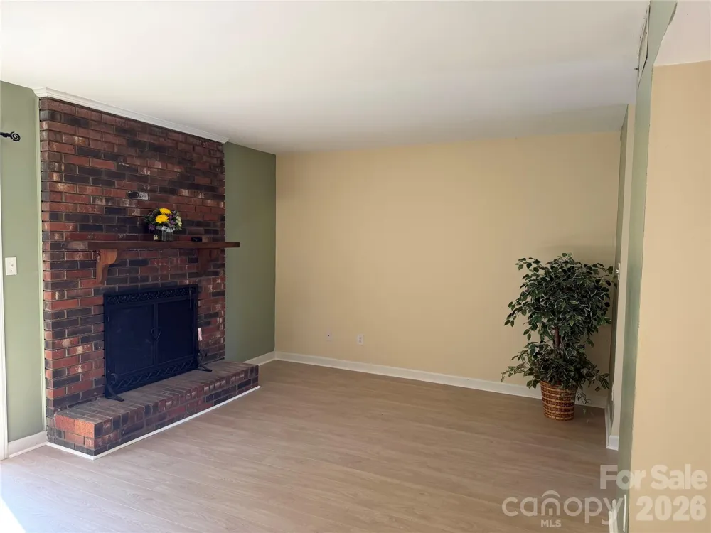 2705 Center Street #46 Hickory, NC 28601