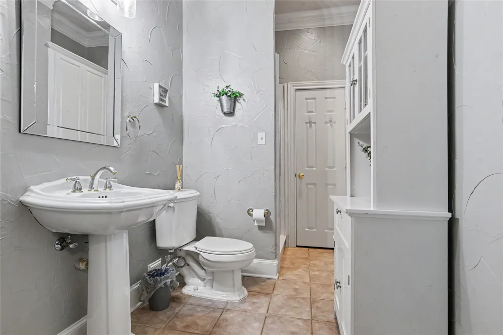 4 Griffith Court Terrell, TX 75160