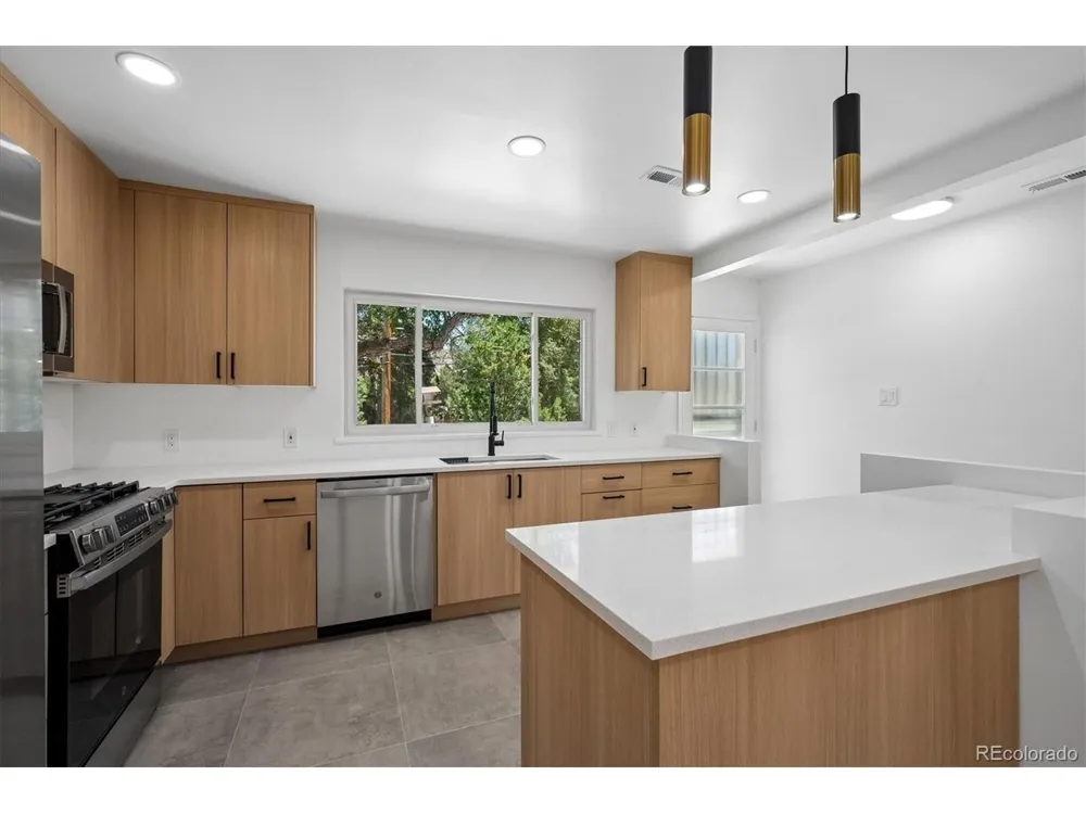 2015 Arapahoe Street Golden, CO 80401
