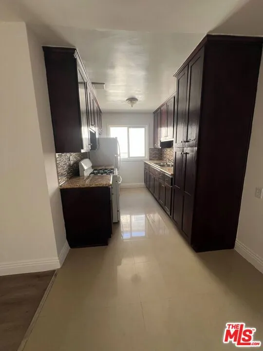 4822 Rosewood Avenue #4 Los Angeles, CA 90004