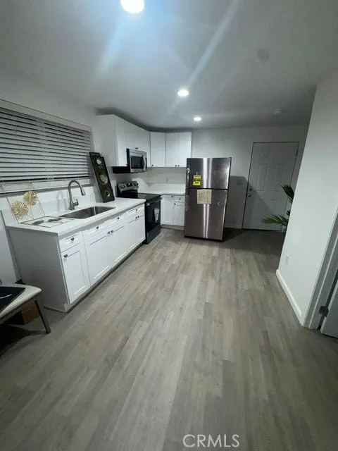 7960 Tampa Avenue Reseda, CA 91335
