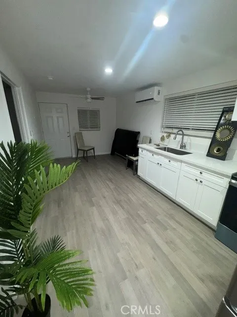 7960 Tampa Avenue Reseda, CA 91335
