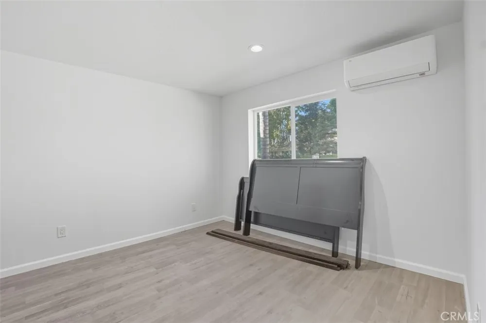 7960 Tampa Avenue Reseda, CA 91335