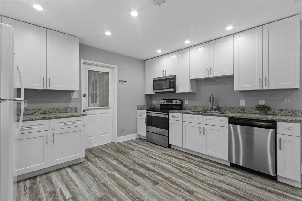 4402 W TRILBY AVENUE Tampa, FL 33616