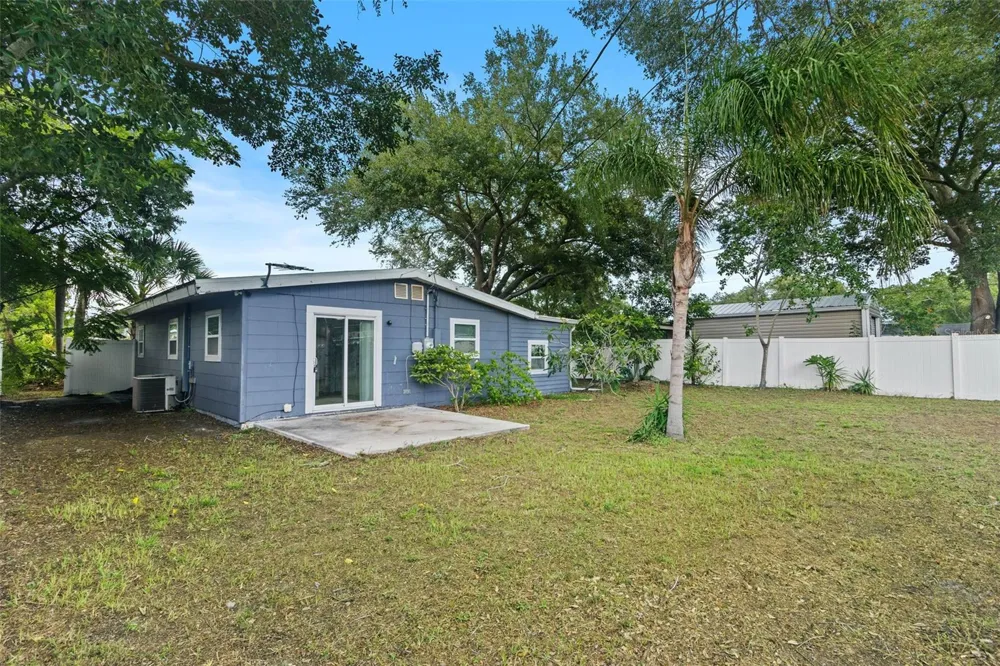 4402 W TRILBY AVENUE Tampa, FL 33616