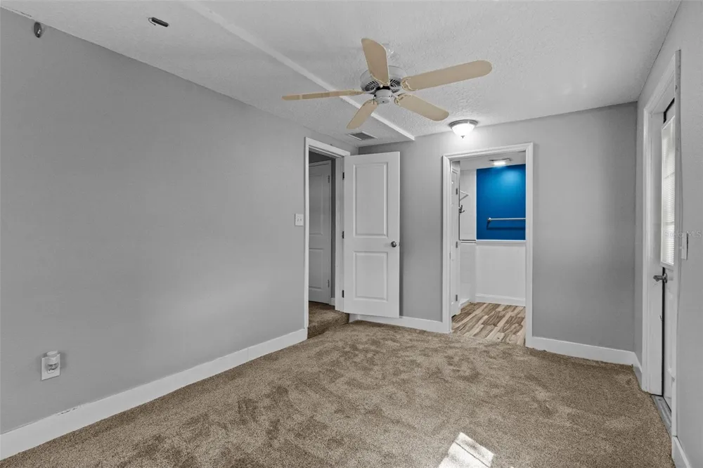 4402 W TRILBY AVENUE Tampa, FL 33616