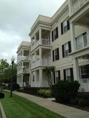 987 FERN AVENUE #202