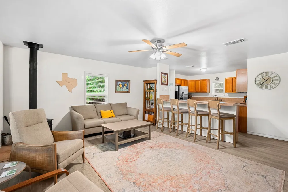770 River Road Lampasas, TX 76550