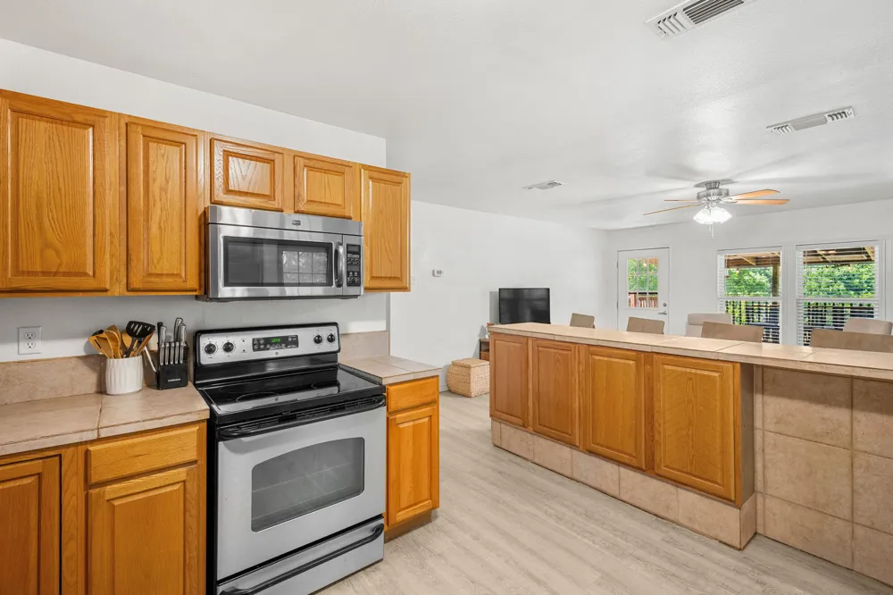 770 River Road Lampasas, TX 76550