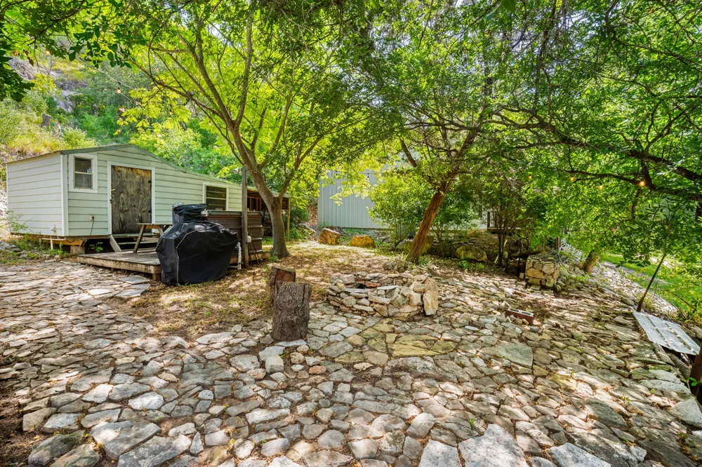 770 River Road Lampasas, TX 76550