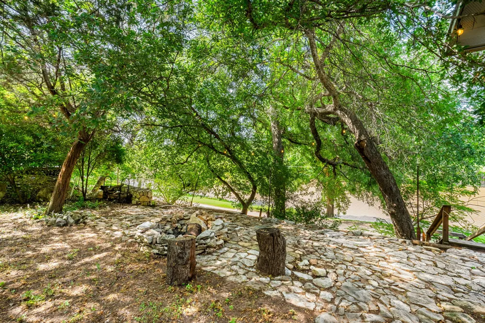 770 River Road Lampasas, TX 76550