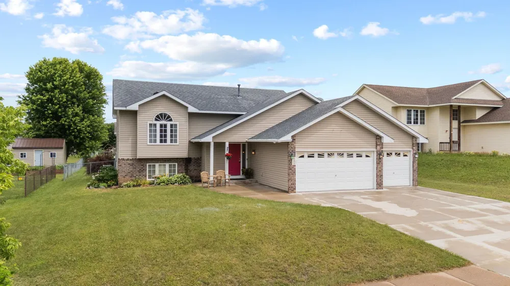 845 Plum Tree Lane Somerset, WI 54025