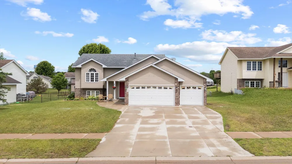 845 Plum Tree Lane Somerset, WI 54025