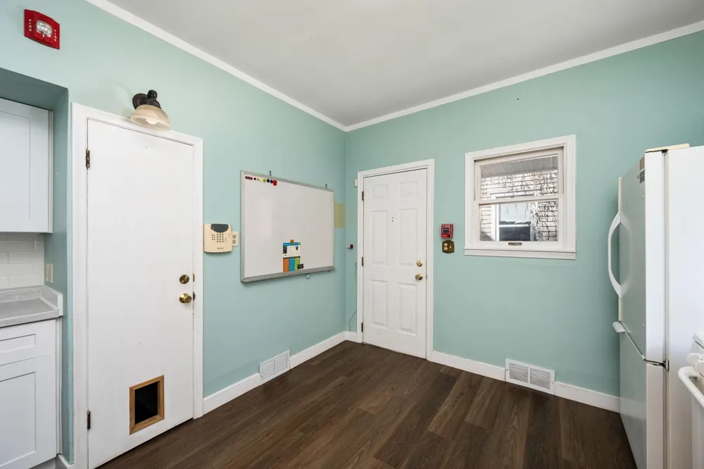 835 3rd Street E Saint Paul, MN 55106