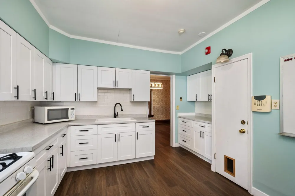 835 3rd Street E Saint Paul, MN 55106
