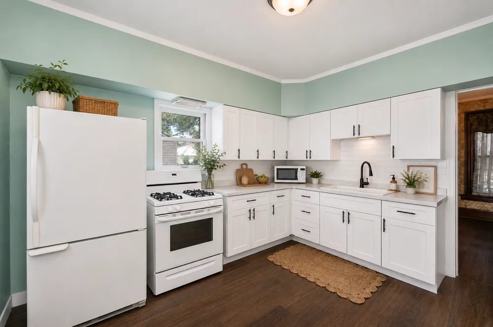 835 3rd Street E Saint Paul, MN 55106