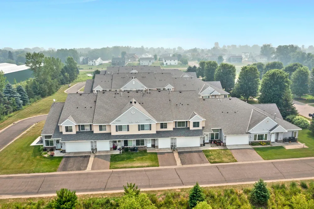 345 Roosevelt Street S #H Cambridge, MN 55008