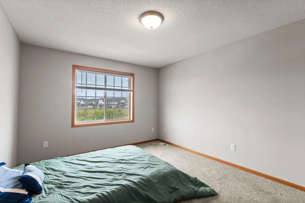 345 Roosevelt Street S #H Cambridge, MN 55008