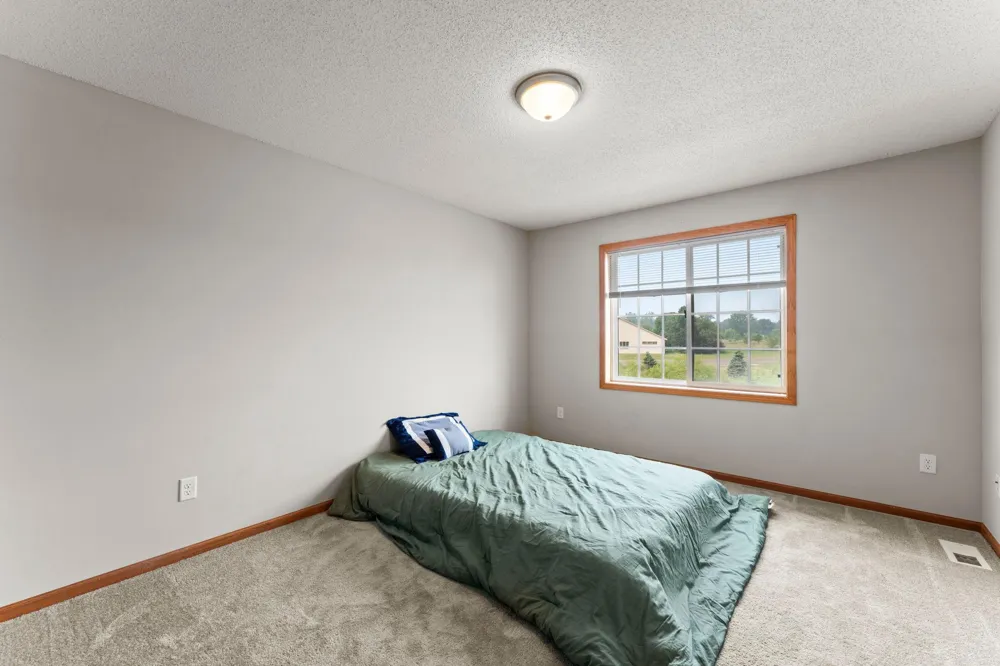 345 Roosevelt Street S #H Cambridge, MN 55008