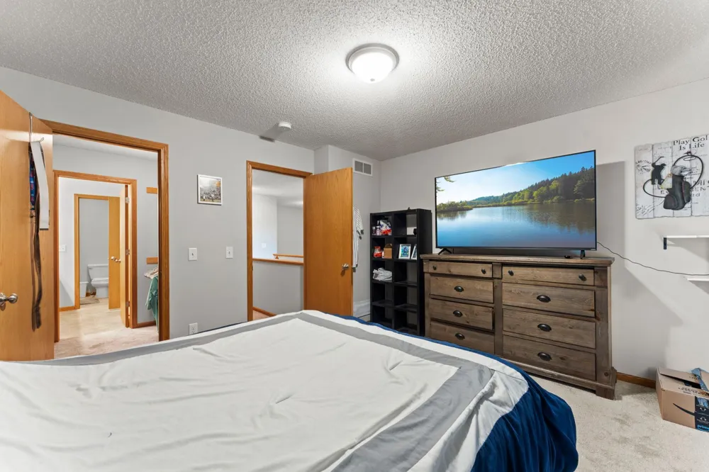 345 Roosevelt Street S #H Cambridge, MN 55008