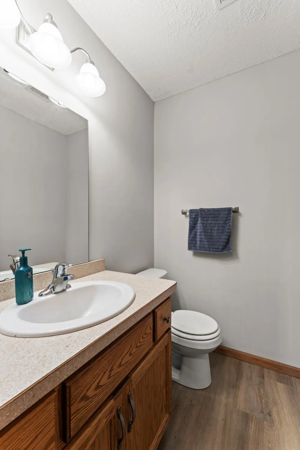 345 Roosevelt Street S #H Cambridge, MN 55008