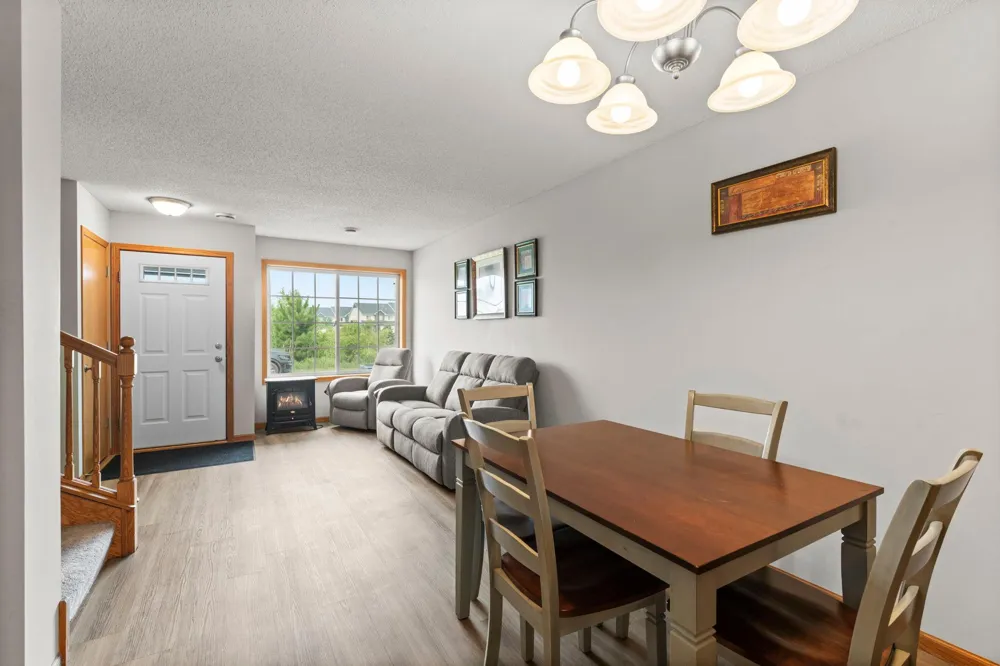345 Roosevelt Street S #H Cambridge, MN 55008