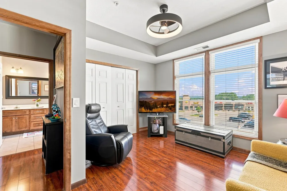 150 E Travelers Trail #323 Burnsville, MN 55337