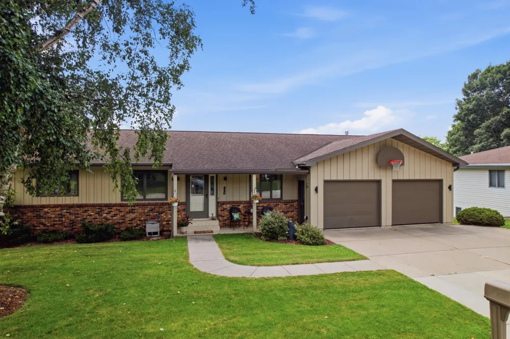 220 Country Club Drive Lewiston, MN 55952
