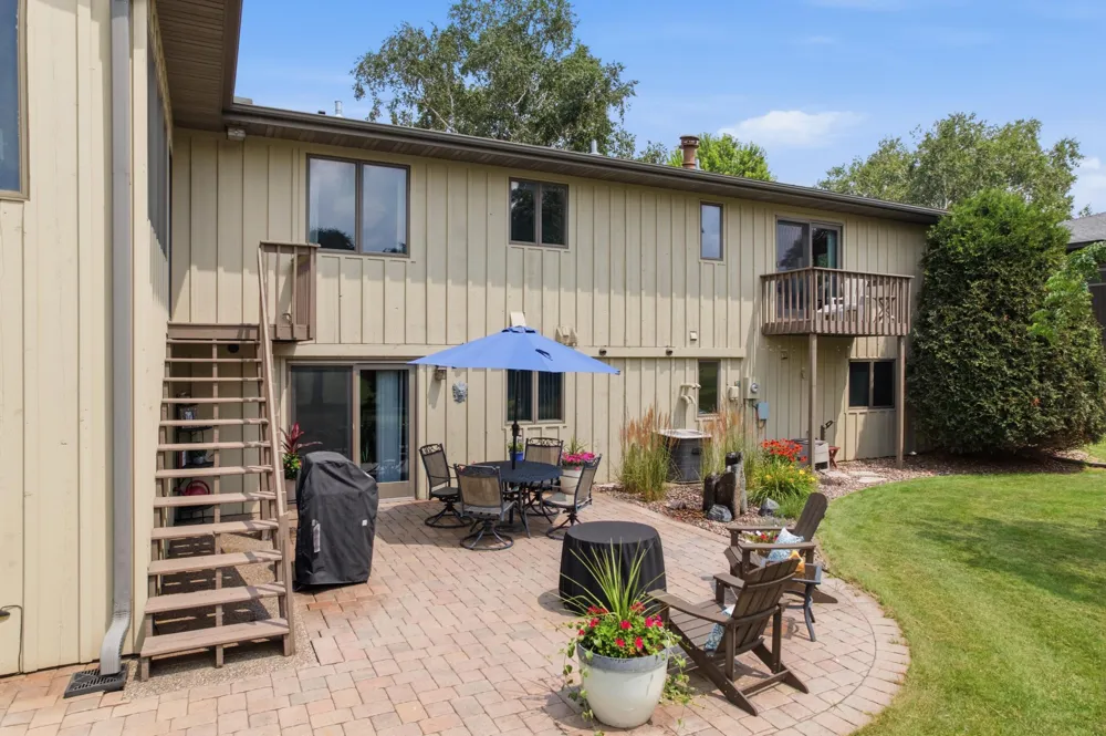 220 Country Club Drive Lewiston, MN 55952