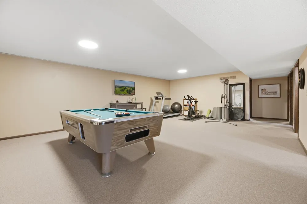 220 Country Club Drive Lewiston, MN 55952