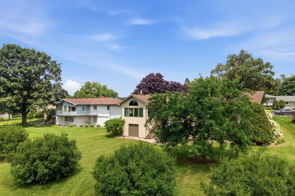 220 Country Club Drive Lewiston, MN 55952