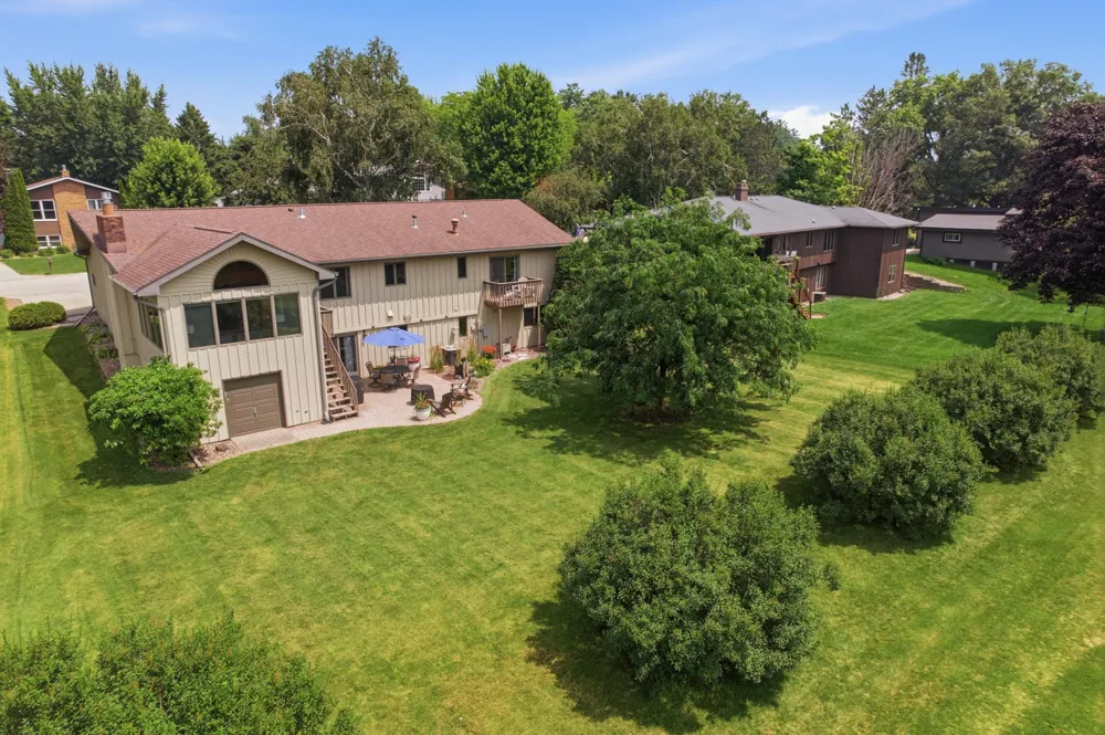 220 Country Club Drive Lewiston, MN 55952