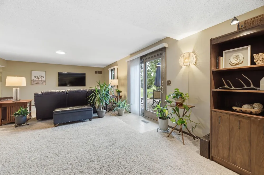 220 Country Club Drive Lewiston, MN 55952