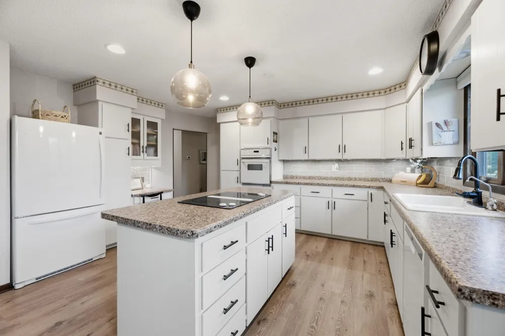 220 Country Club Drive Lewiston, MN 55952