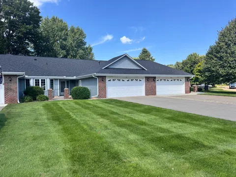 1123 Lois Court