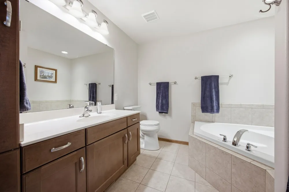1831 Cypress Way West Fargo, ND 58078