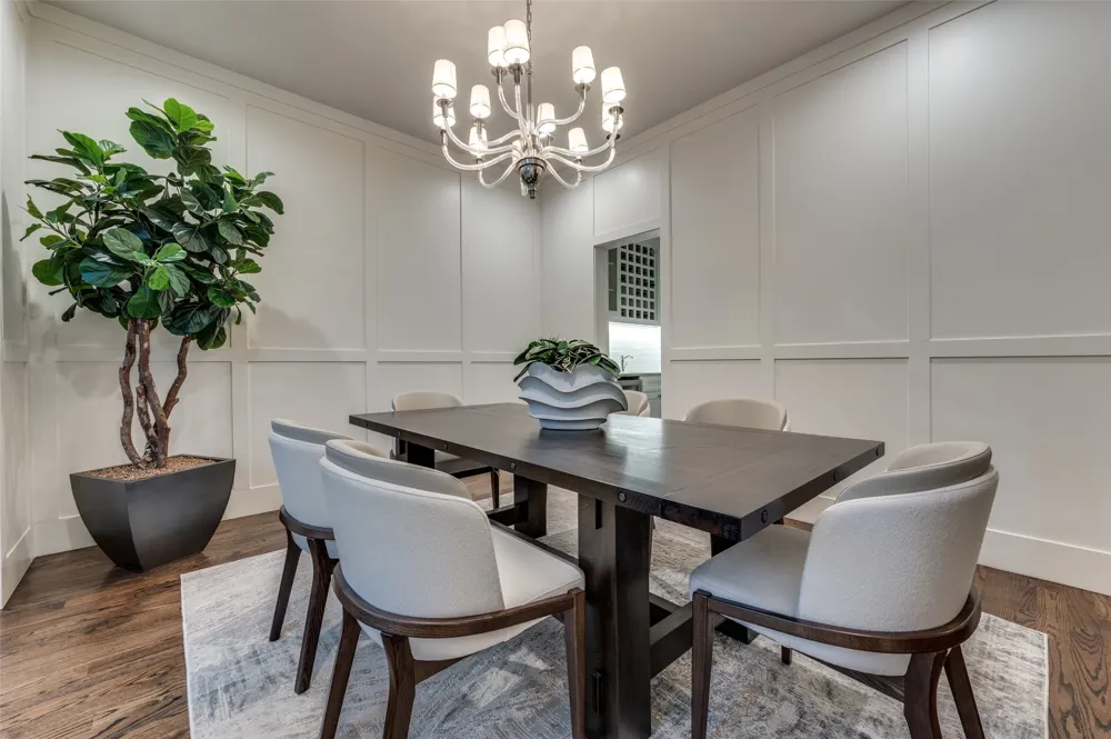 6655 Avian Drive Dallas, TX 75230