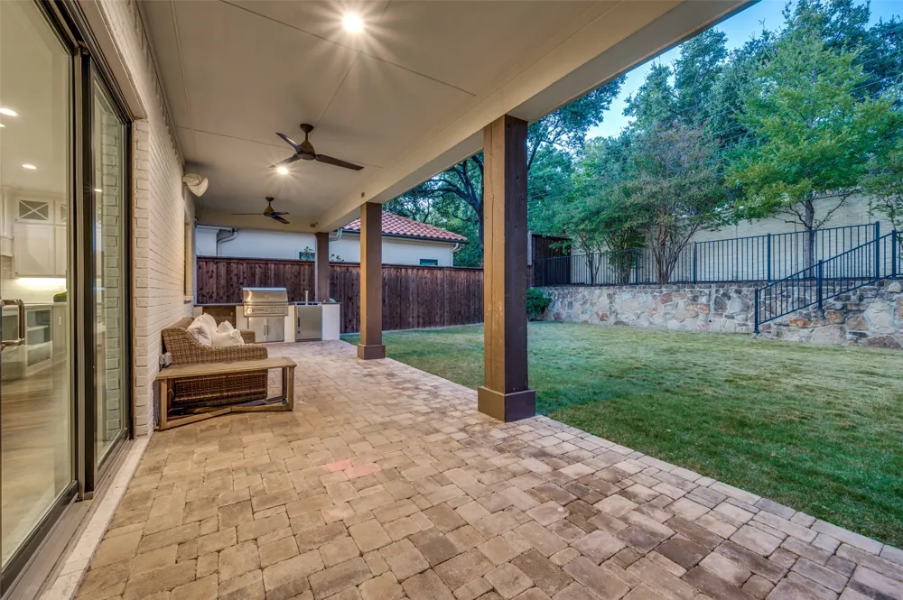 6655 Avian Drive Dallas, TX 75230