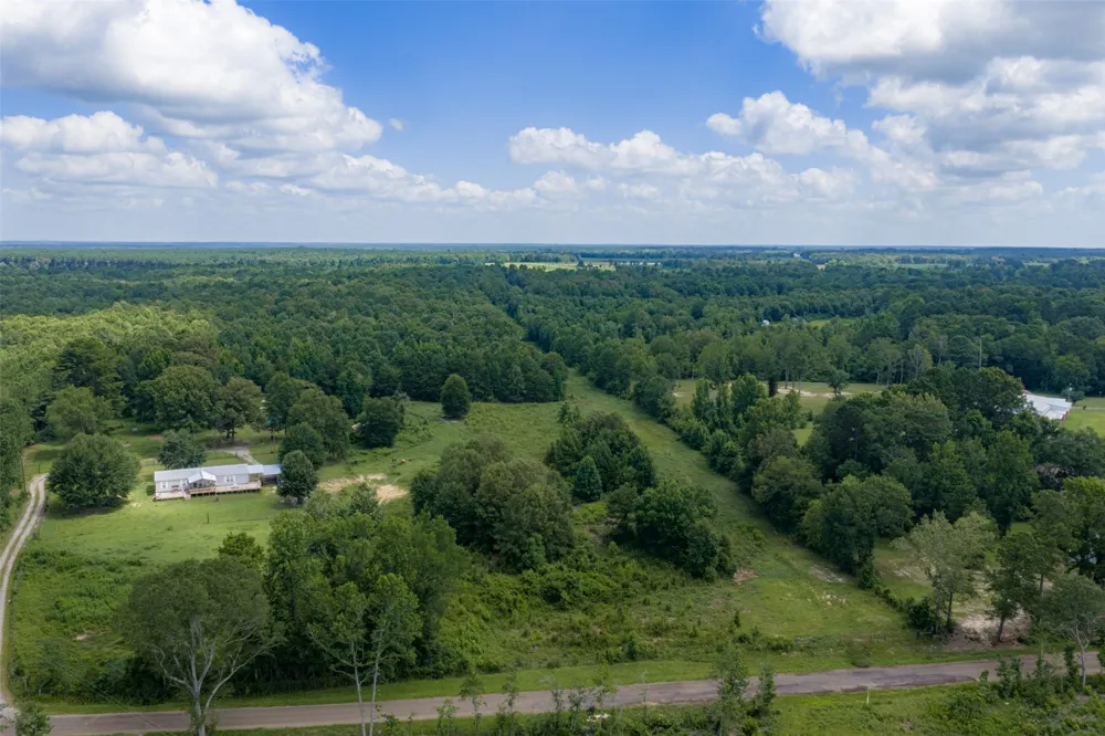 CR 3154 De Berry, TX 75639