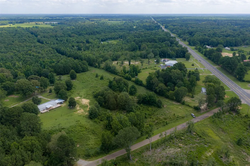 CR 3154 De Berry, TX 75639
