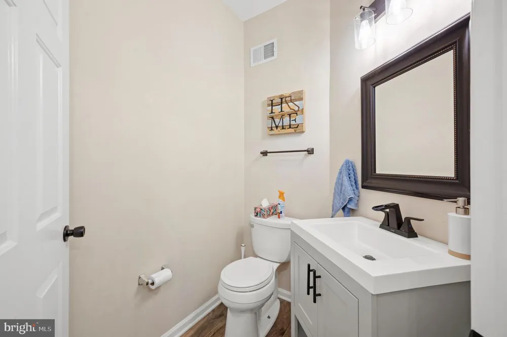 7005 MANAHOAC PLACE Gainesville, VA 20155