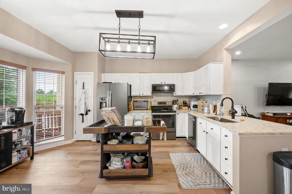 7005 MANAHOAC PLACE Gainesville, VA 20155