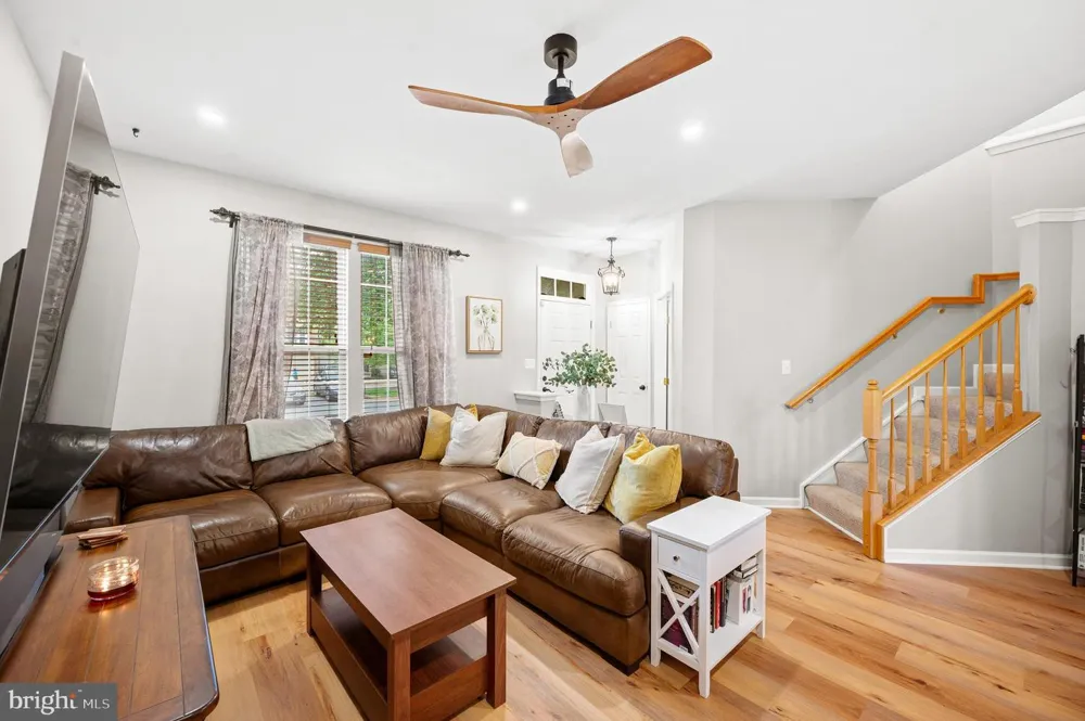 7005 MANAHOAC PLACE Gainesville, VA 20155