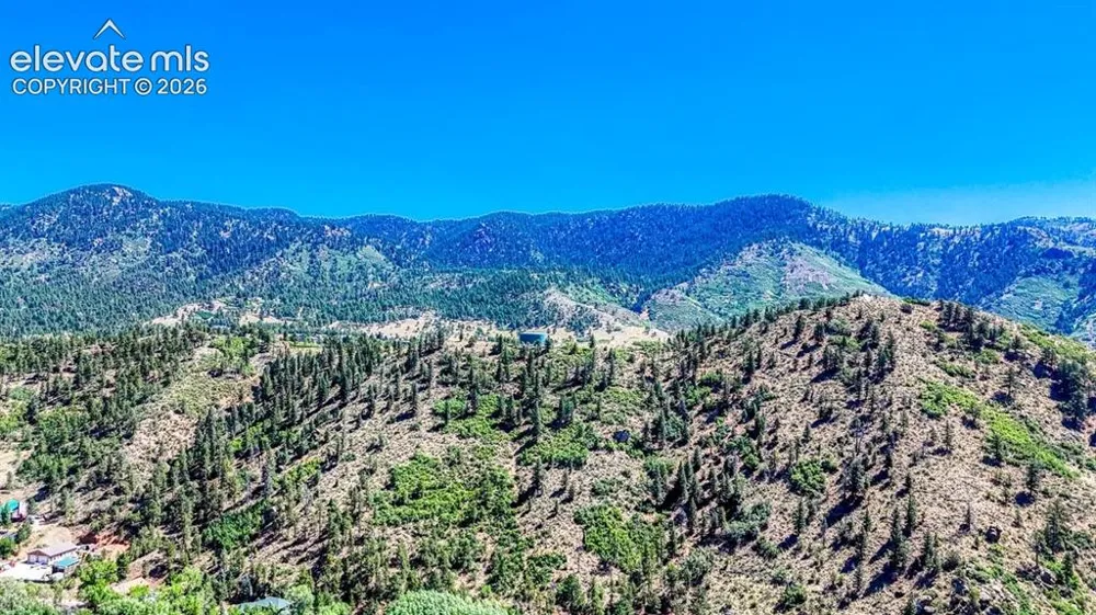 6630 Spruce Avenue Green Mountain Falls, CO 80819